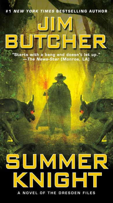 Book cover of 'Summer Knight' by Jim Butcher featuring a figure in a cloak surrounded by wolves.